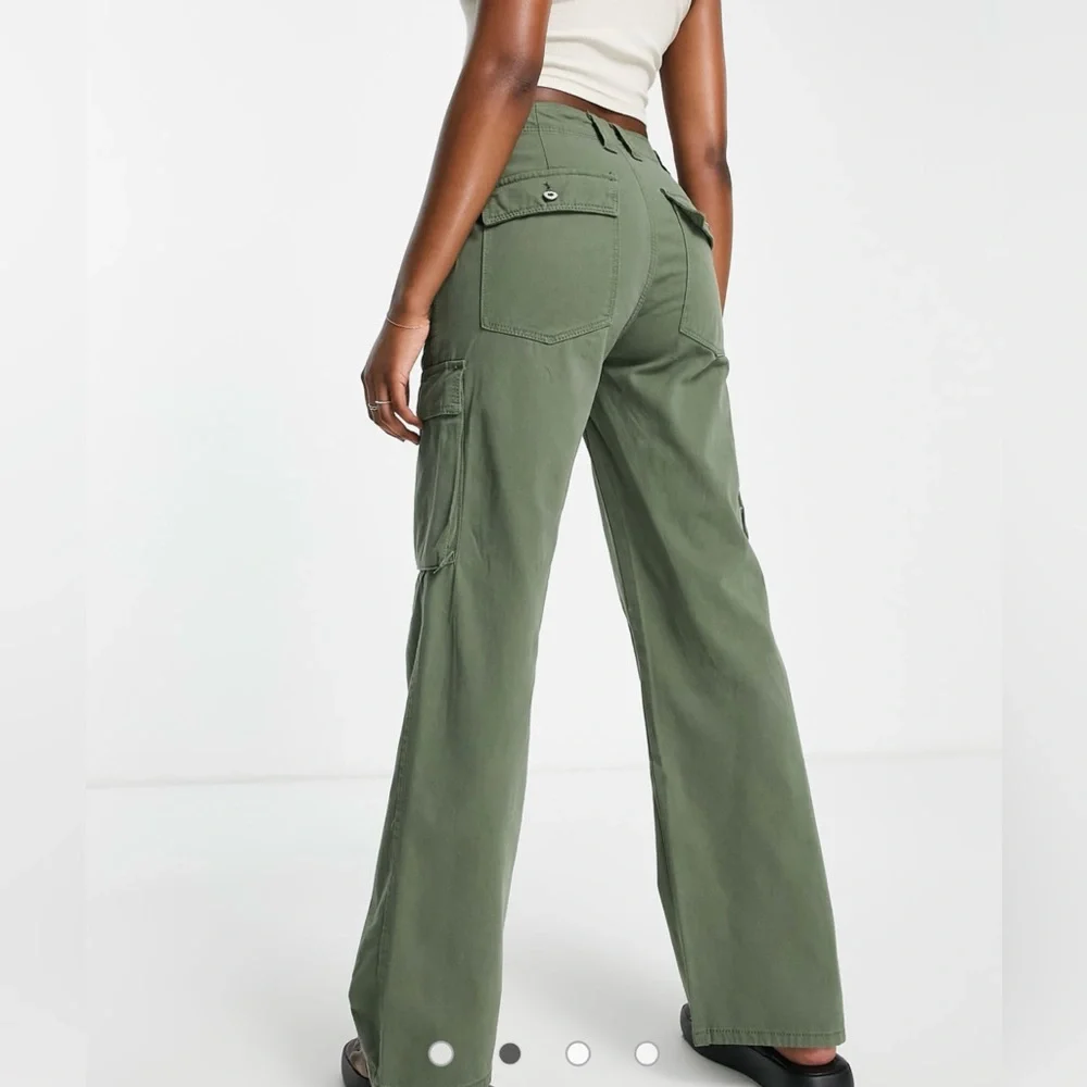Bershka cargo straight trouser - Picture 3 of 6